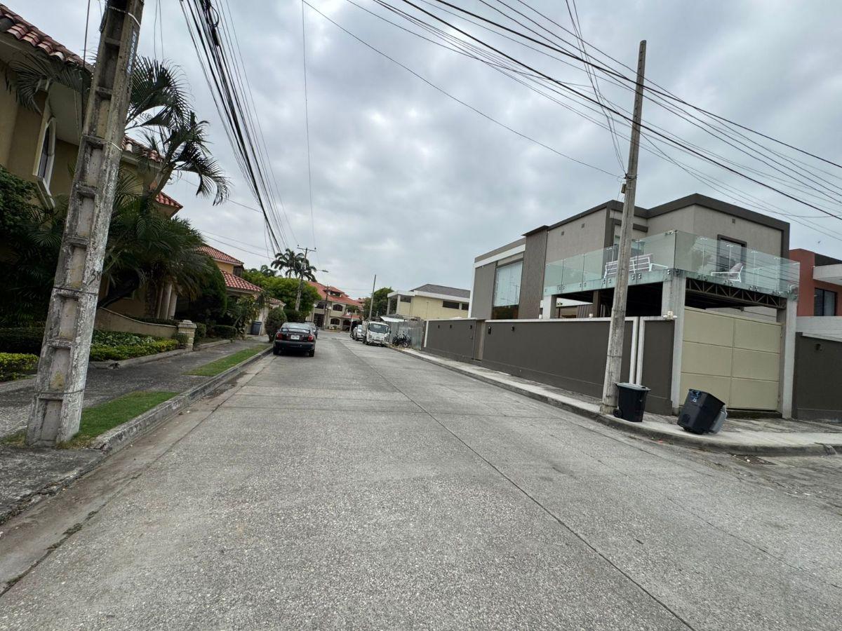 Terreno Urb Aquamarina - Samborondon, Guayas — imagen 6