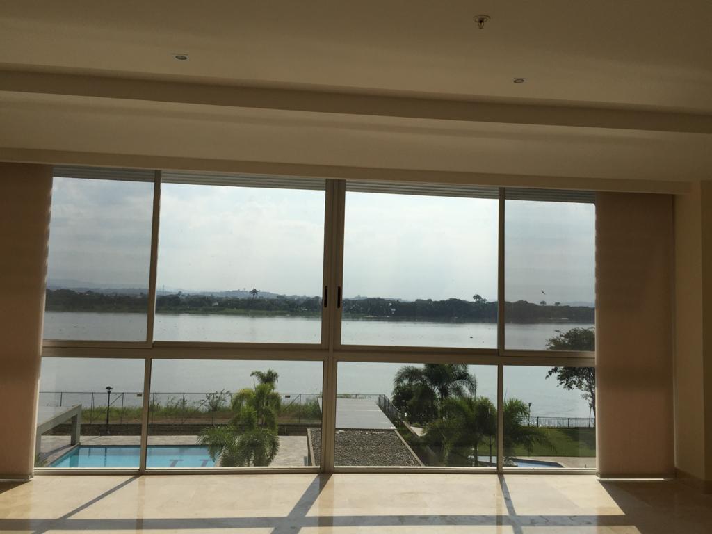 Samborondon Km 4 Urbanizacion Tenis Hermoso Departamento Vista Al Rio, Guayas — imagen 2