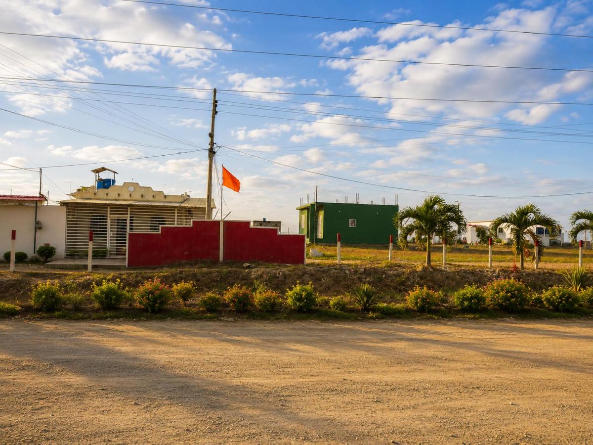 Terreno de 240 m² en Venta en Centro de Playas Playasol, Guayas — imagen 7