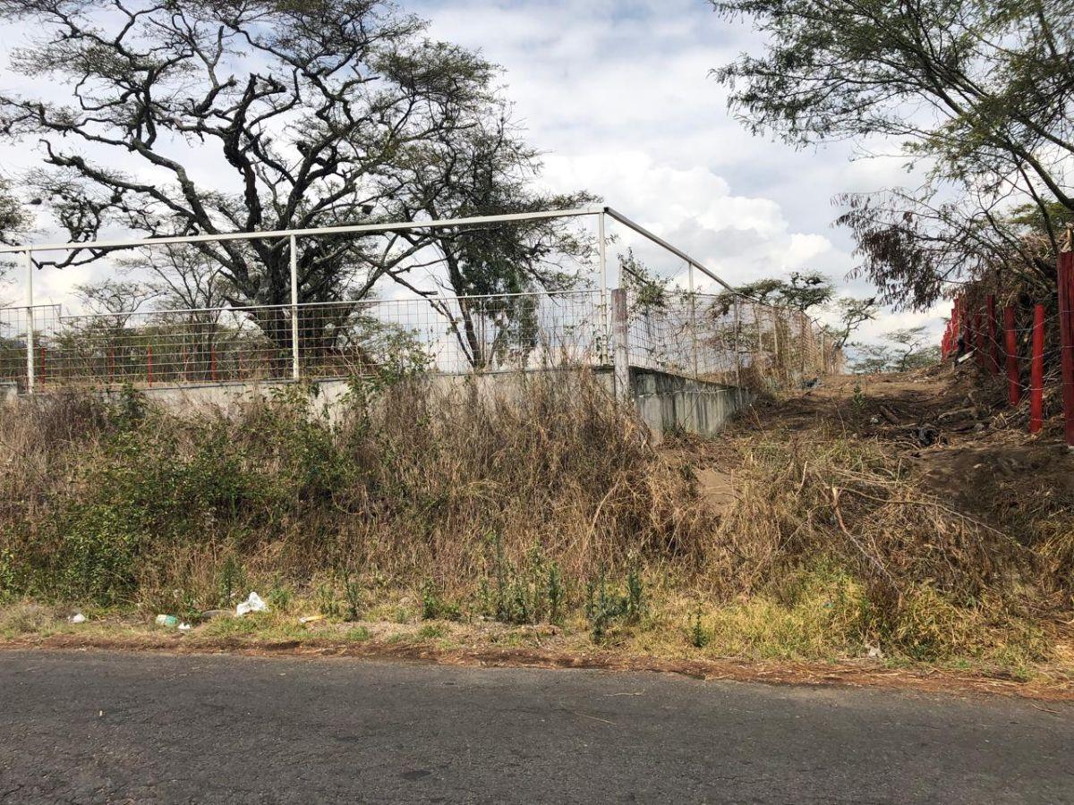 Terreno de Venta Urb Montearomo 1007 m² — imagen 2