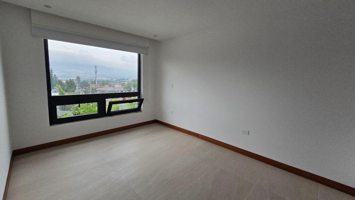 Oportunidad Departamento con Diseño Londoño en Venta de Dos Dorm. — imagen 3