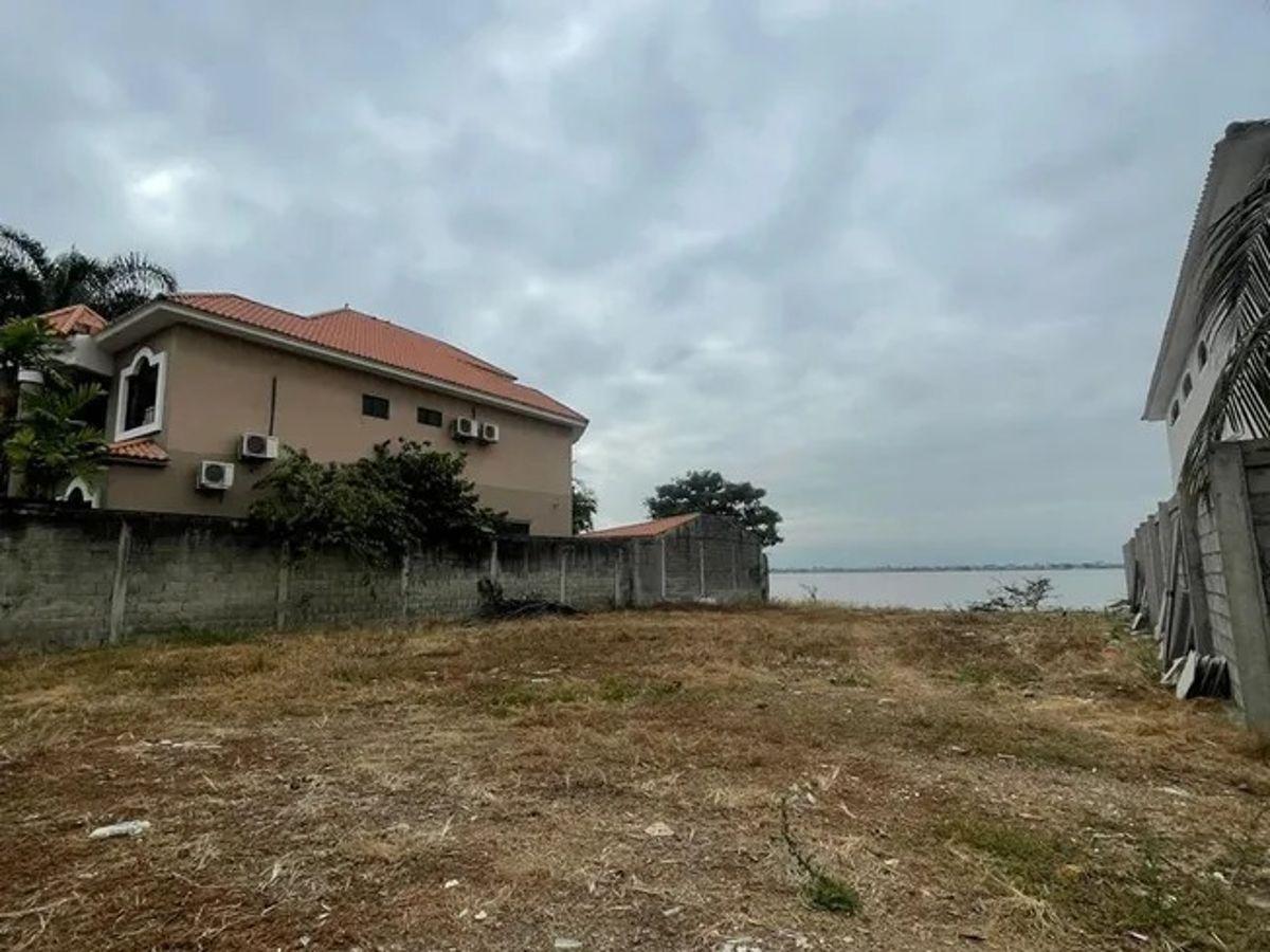 Terreno Exclusivo Frente Al Río en Samborondón, Guayas — imagen 8