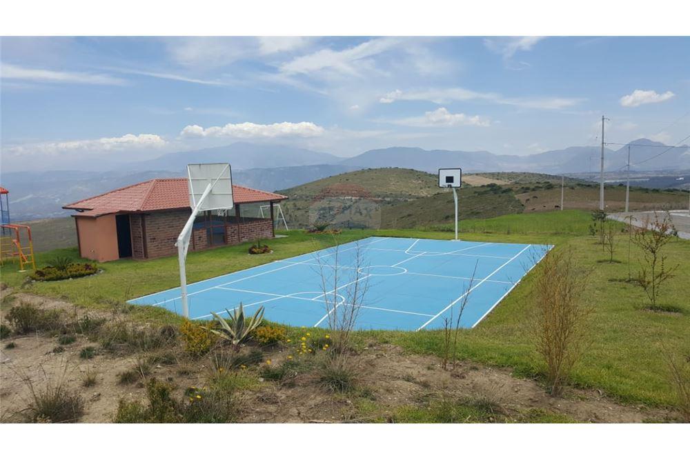 Oportunidad Ultimo Lote de 2093 m² Urb. Privada en Cochasqui, 45 Minutos de Quito — imagen 9
