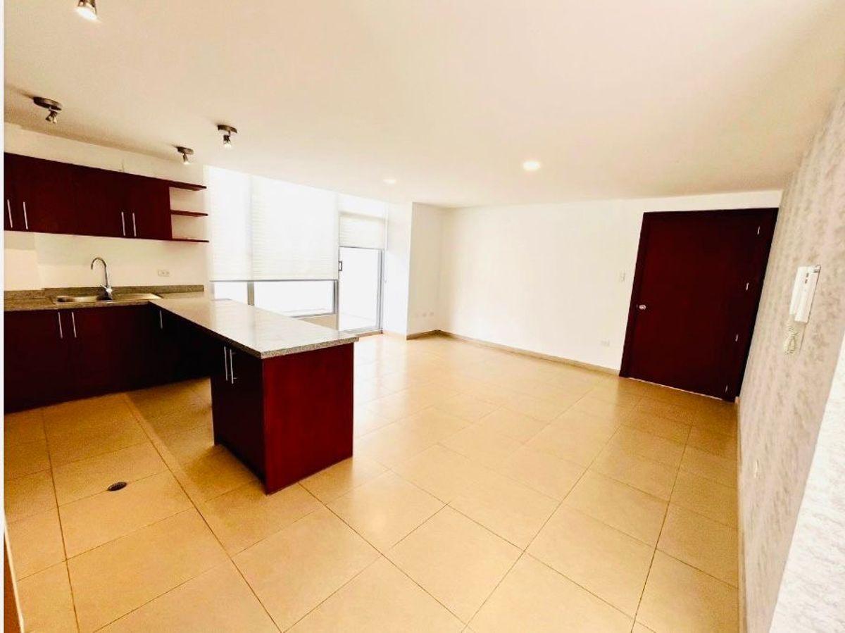 Vendo Rento Excelente Departamento Cumbaya — imagen 10