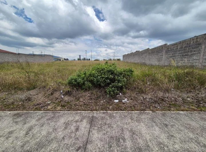 Terreno Plano en Venta Sector Cashapamba — imagen 1