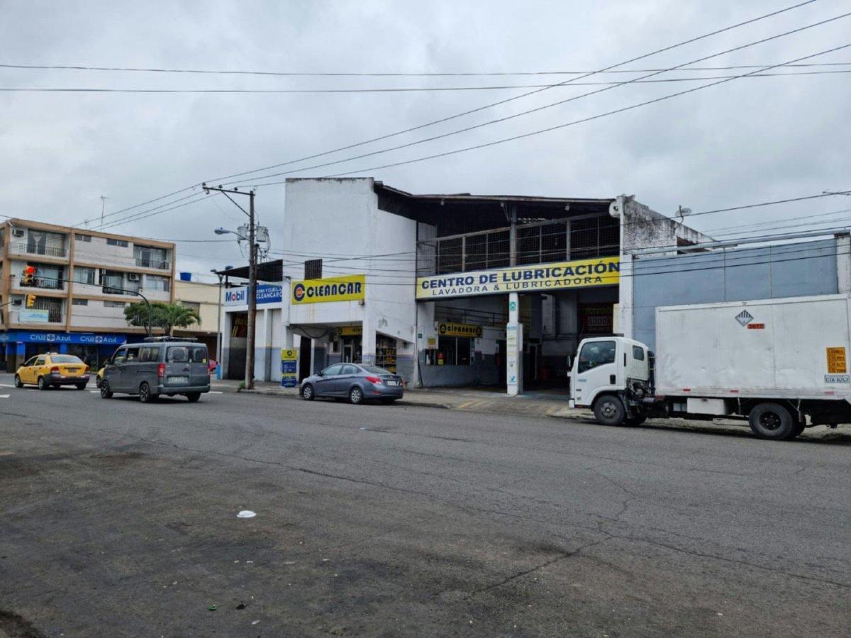 Galpon de Lubricadora de Carros en Gomez Rendon y La 24 Esquina, Guayas — imagen 8