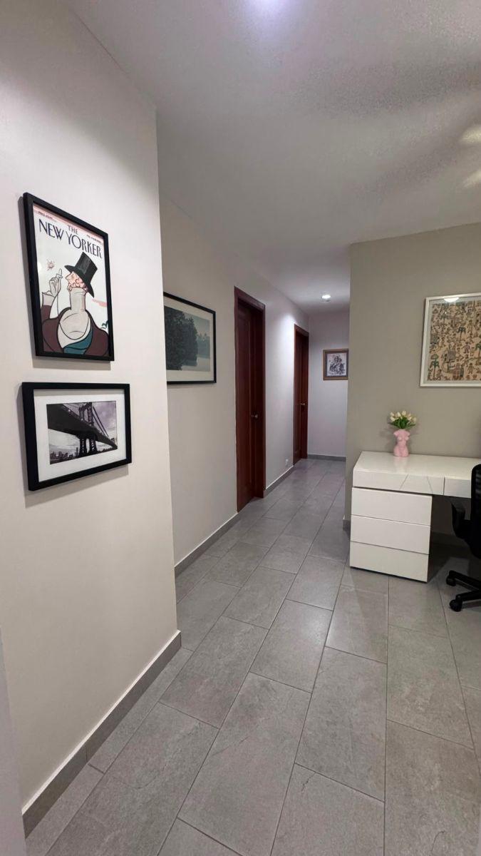 Moderno Departamento Exclusivo en Venta en El Km 2.5 Samborondon, Guayas — imagen 2
