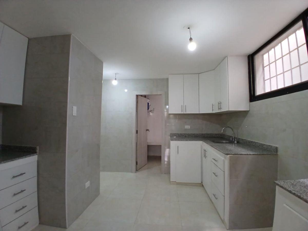 Se Vende Departamento Pb Remodelado Sector Los Ceibos, Guayas — imagen 8