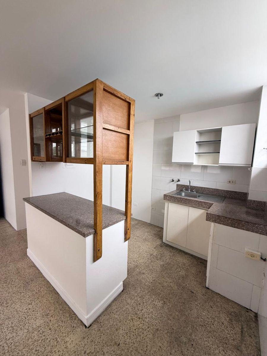 Kennedy Vieja Departamento de Venta Segundo Piso Alto, con Guardiania, Guayas — imagen 9