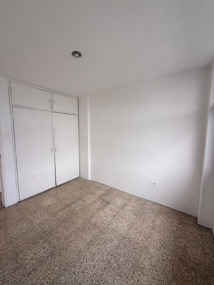 Kennedy Vieja Departamento de Venta Segundo Piso Alto, con Guardiania, Guayas — imagen 7