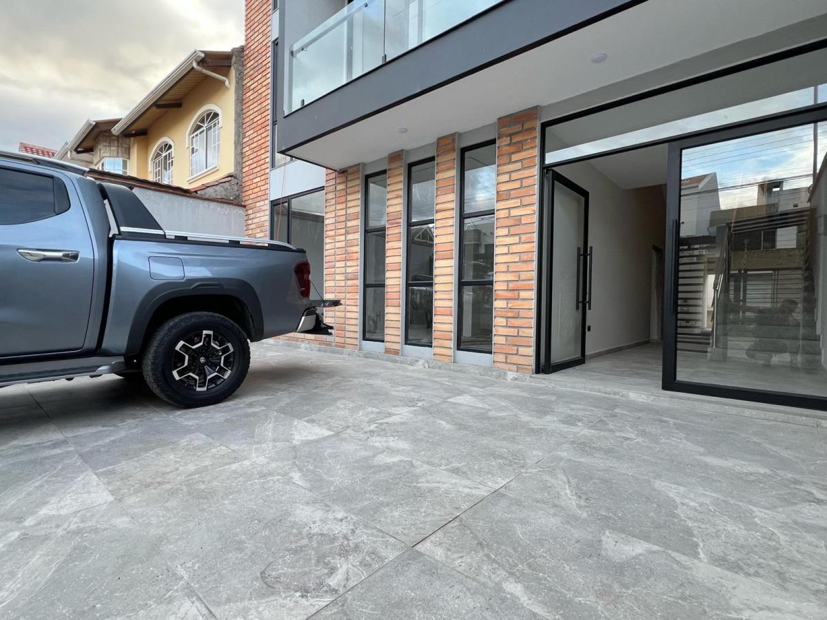 Departamento en Venta de Dos Dorm. Plata Baja de Lujo - Cuenca, Azuay — imagen 6