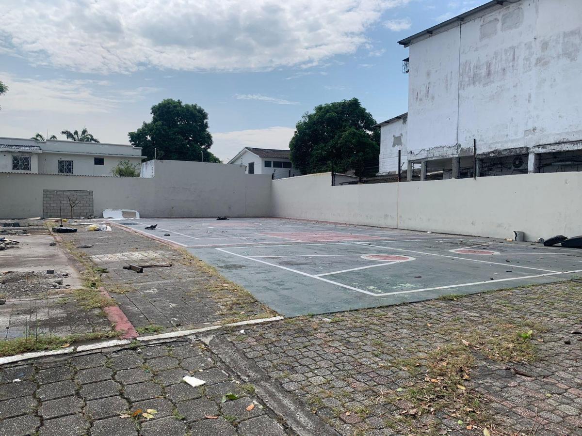 Venta de Terreno en Urdesa Central (A. Q), Guayas — imagen 2