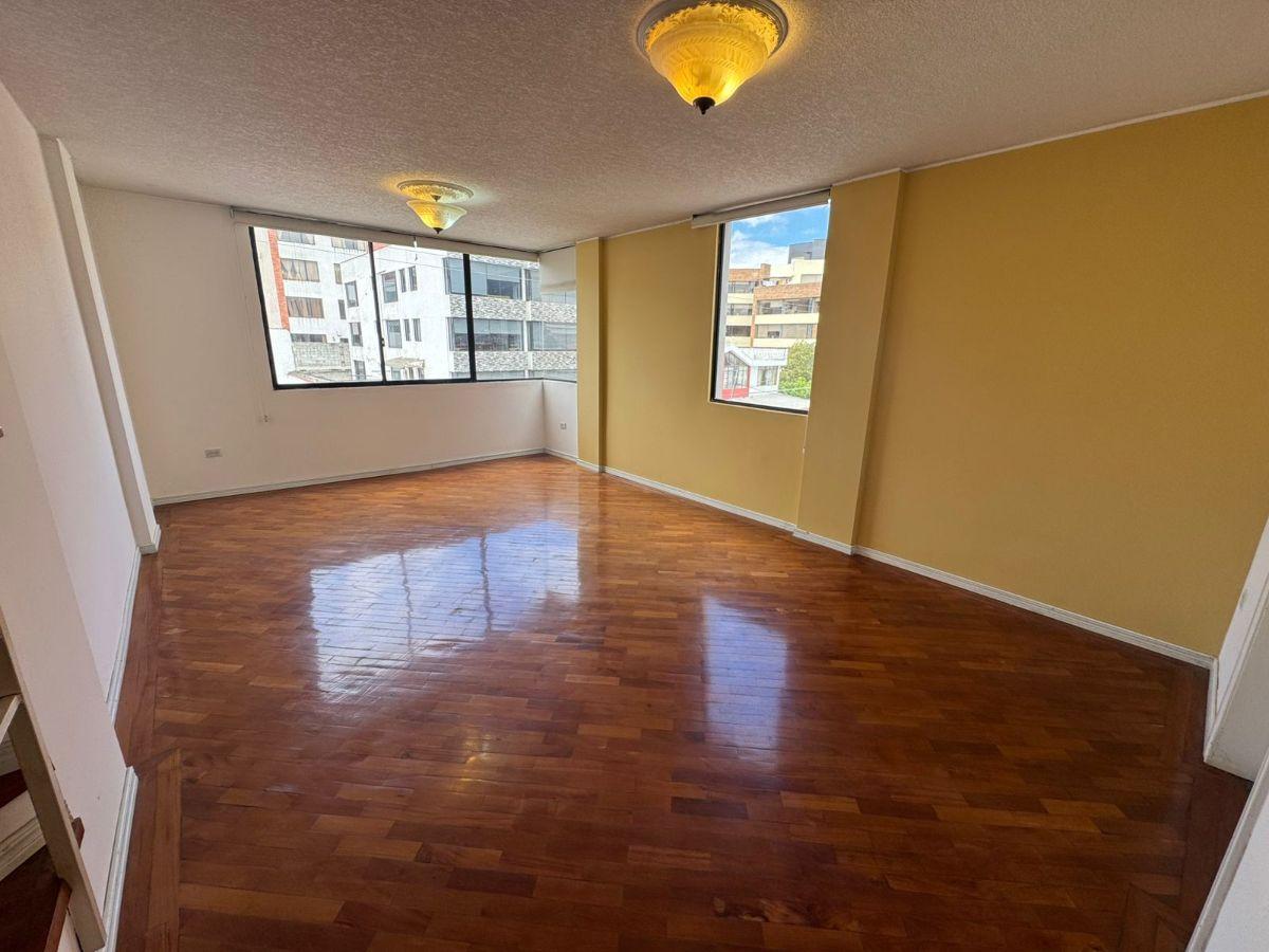 En Venta Departamento Duplex de 3 Dorm. en Monteserrin — imagen 9