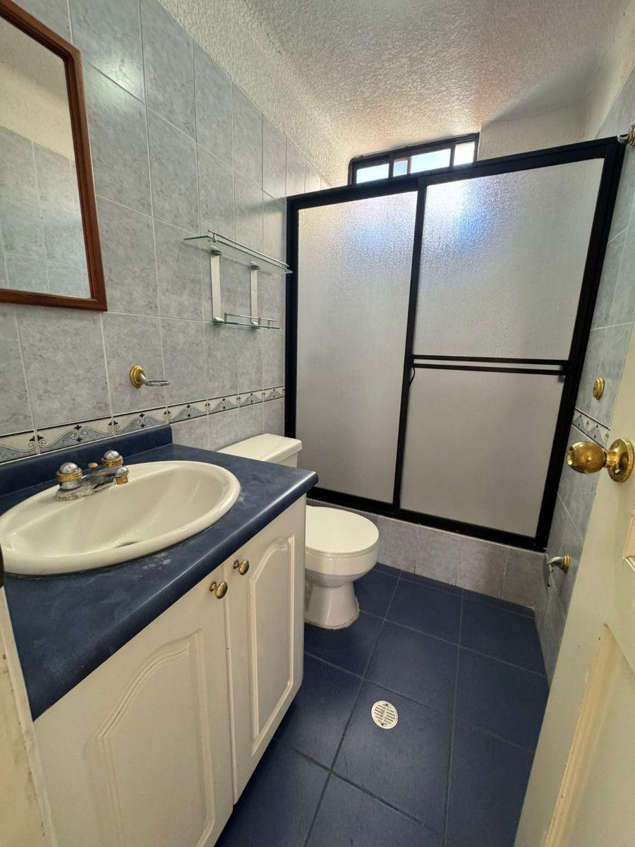 En Venta Departamento Duplex de 3 Dorm. en Monteserrin — imagen 7