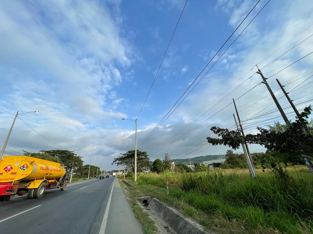 En Venta Terreno 23.609 m² - Vía a Daule Km 23 - Al Pie de La Vía, Guayas — imagen 5