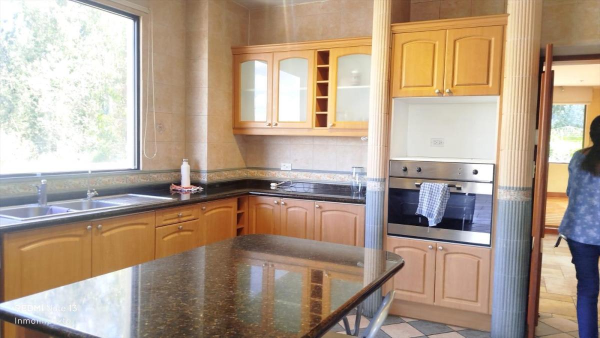 Se Vende Amplio Departamento Dúplex, Sector Quito Tenis. Provincia de Pichincha — imagen 2