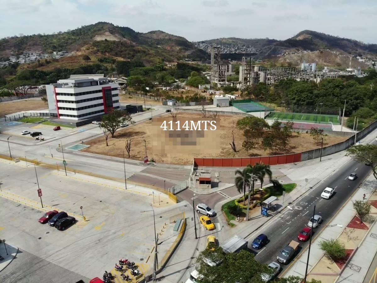 Terreno en Venta 4114 m² - Sector: San Eduardo, Av Barcelona - Guayaquil, Guayas — imagen 5