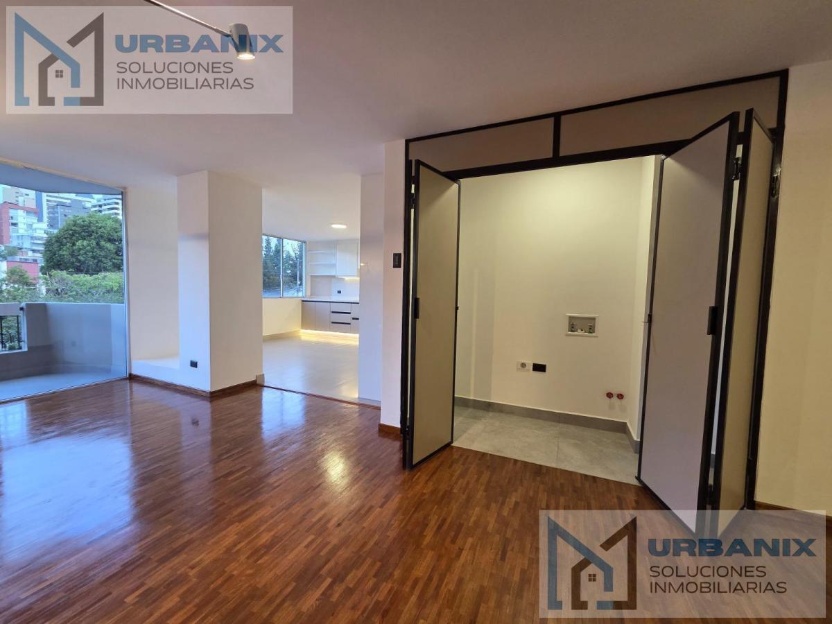 Departamento Colon y 6 de Diciembre - Remodelado — imagen 8