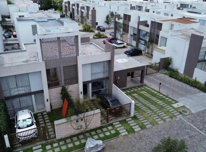 Casa 2 Dorm. 86 m² en Venta Conjunto Residencial Conocoto Sector Ontaneda. Provincia de Pichincha — imagen 1