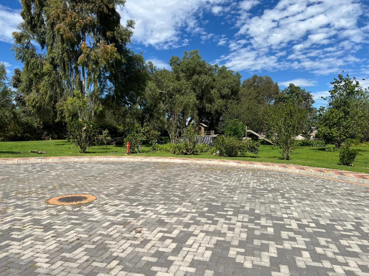 Puembo, Terreno de Venta Dentro de Urbanización El Chaupi — imagen 9