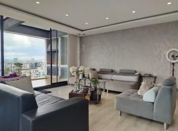 Quito Tenis - Penthouse de 196 m² con Acceso Directo por Ascensor y Terraza Apergolada — imagen 2