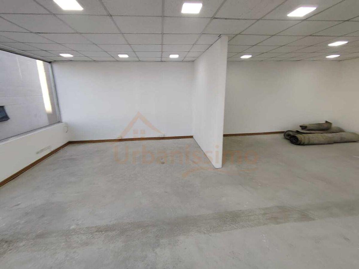 Hm/ Megamaxi! Oficina en Renta Usd 550 y Venta en Usd 149.900 de 60 m² — imagen 7