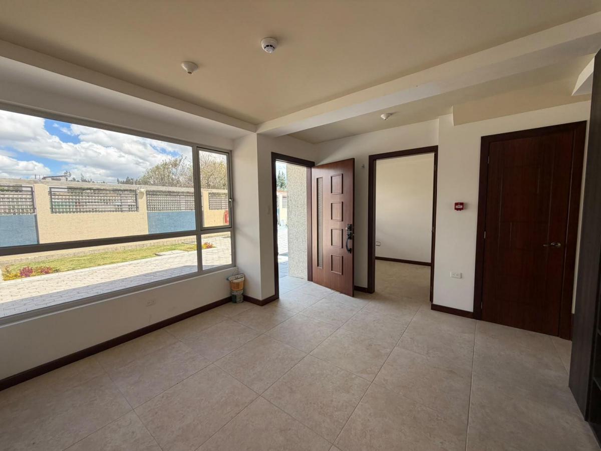 Casa en Venta Vip, en El Sur de Ambato (Sector Huachi La Joya), Tungurahua — imagen 10