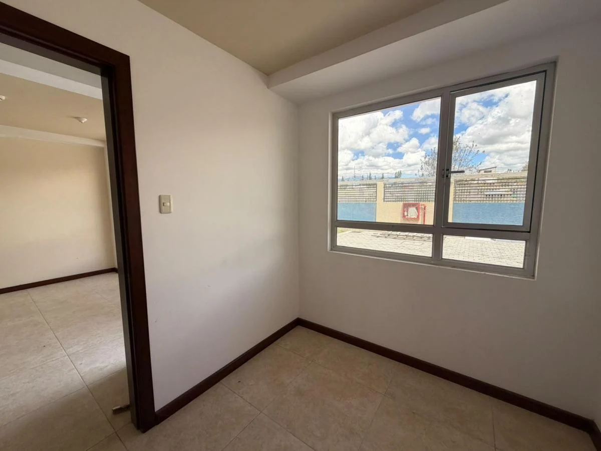 Casa en Venta Vip, en El Sur de Ambato (Sector Huachi La Joya), Tungurahua — imagen 9