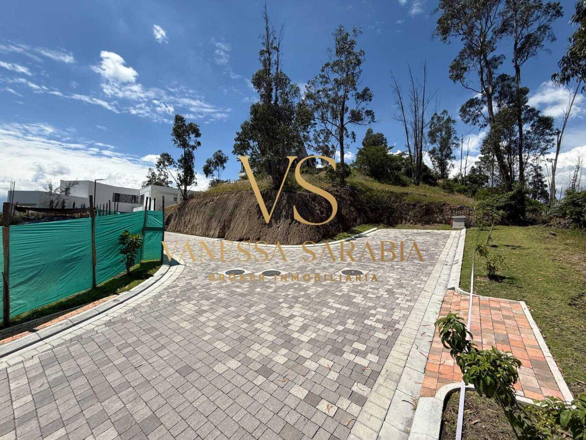 Vendo Terreno Dentro de Urb. Pillagua en Cumbaya, Quito - Ecuador — imagen 10