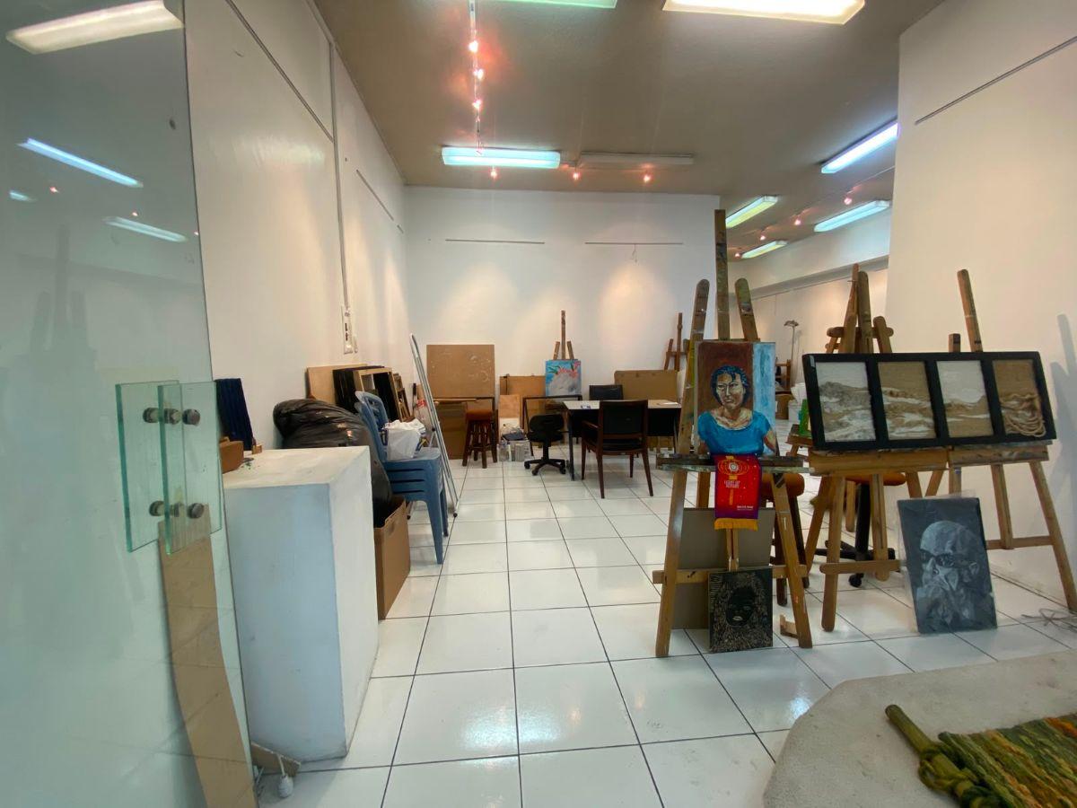 Se Venden Dos Locales Comerciales Conectados en El Ccnu – La Carolina — imagen 2