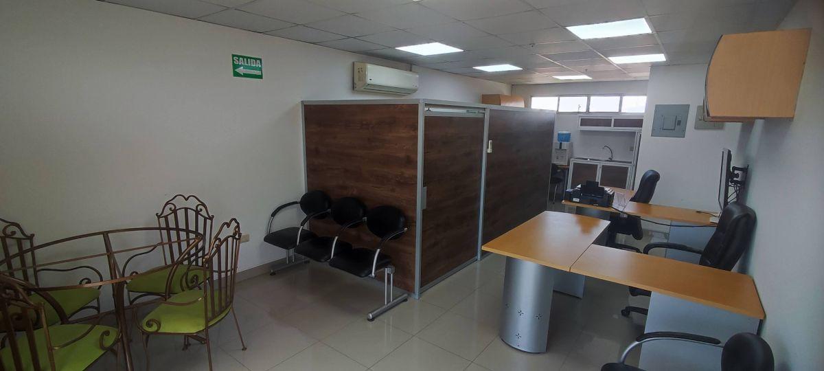Venta Oficina Comercial en Romería Plaza Varios Ambientes, un Baño, Aire, Muebles, Precio Reajustado, Guayas — imagen 10