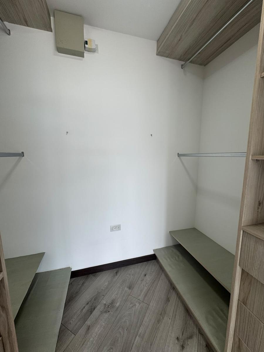 Venta Departamento en 3 Dorm. Ponceano — imagen 9