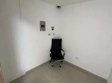 Se Vende Local Comercial Frente a La Carolina Quito — imagen 4