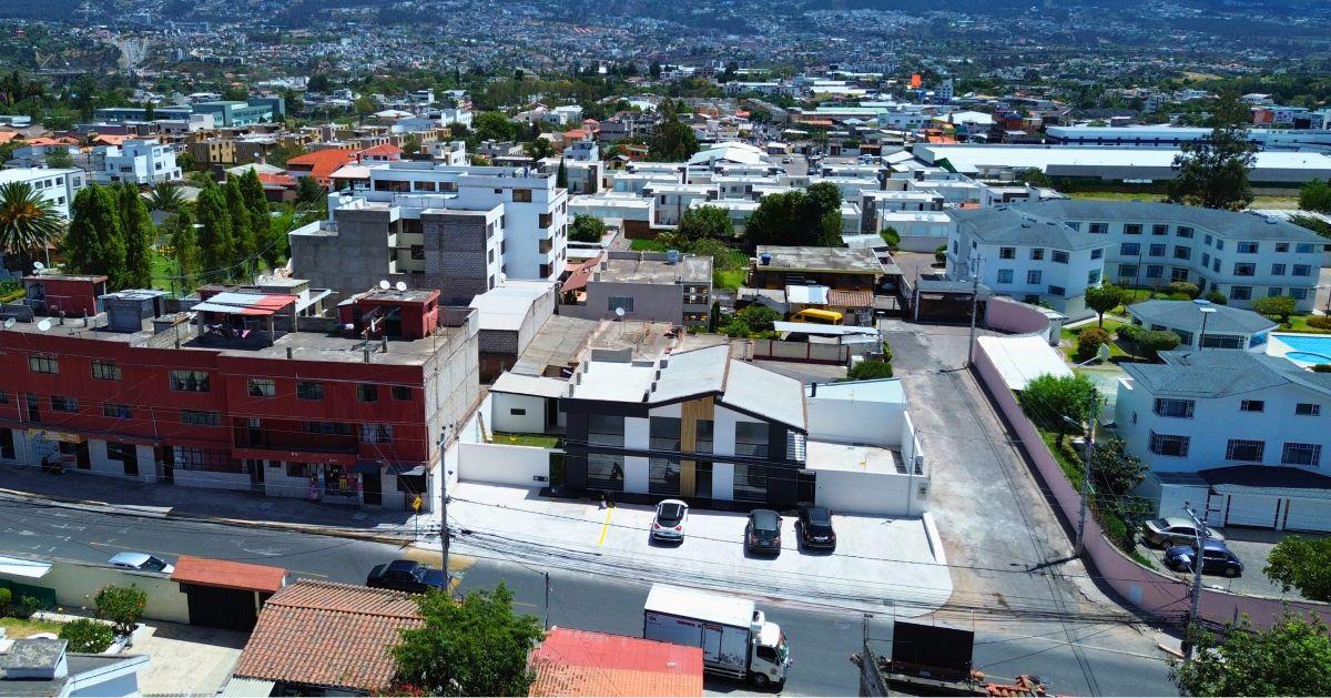 Casa Comercial en Venta 332 m² – Tumbaco — imagen 8