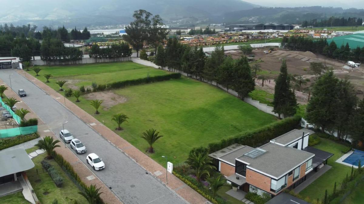 Terreno en Pumbo - Cercania Al Nuevo Colegio Americano — imagen 6