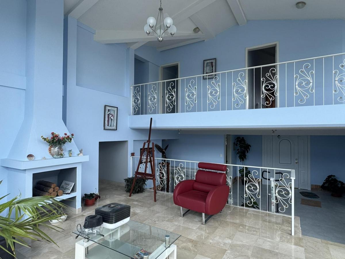 Venta Amplia Casa Rentera de 434 m² con Terreno de 1600 m² en Pifo - Quito — imagen 3