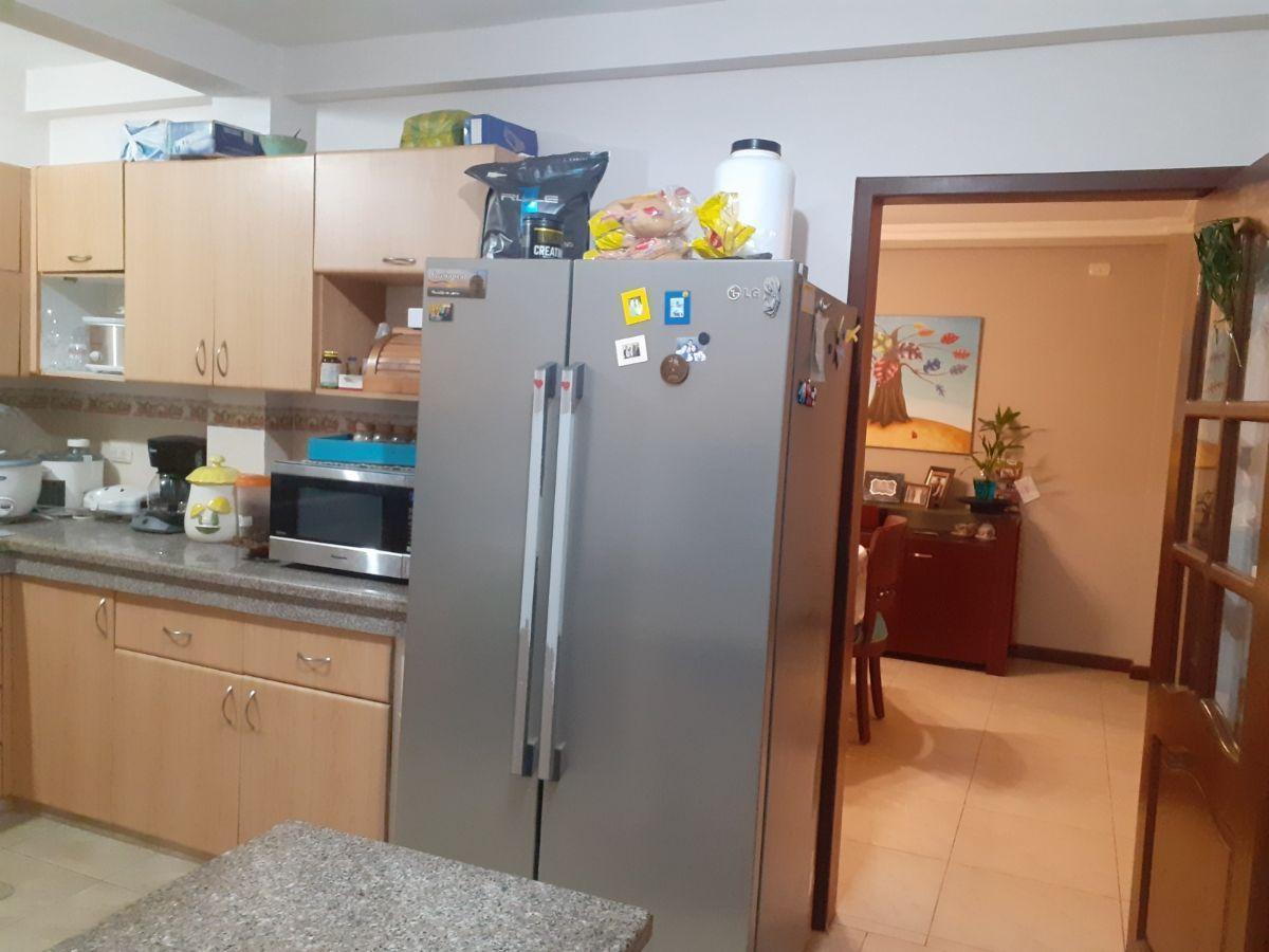 Casa en Venta, Ciudad Celeste 4 Dorm., Guayas — imagen 2