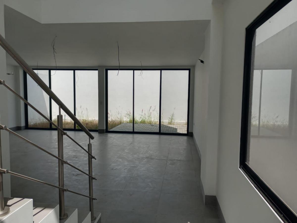 Casa de Venta en La Urbanización La Costa Samborondón, Samborondón, Guayas — imagen 10