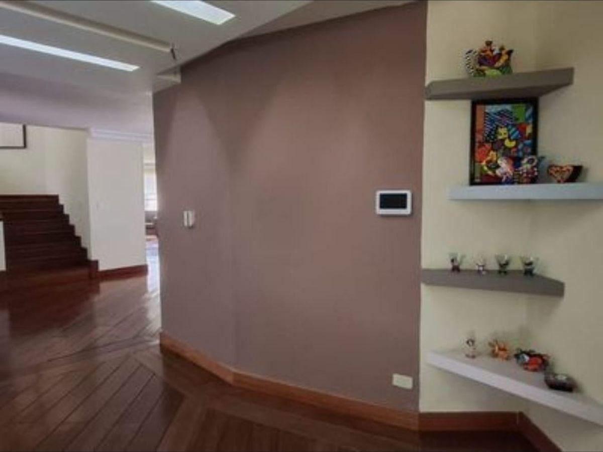 Casa de Lujo en Venta | Miravalle 4 – Cumbayá — imagen 9