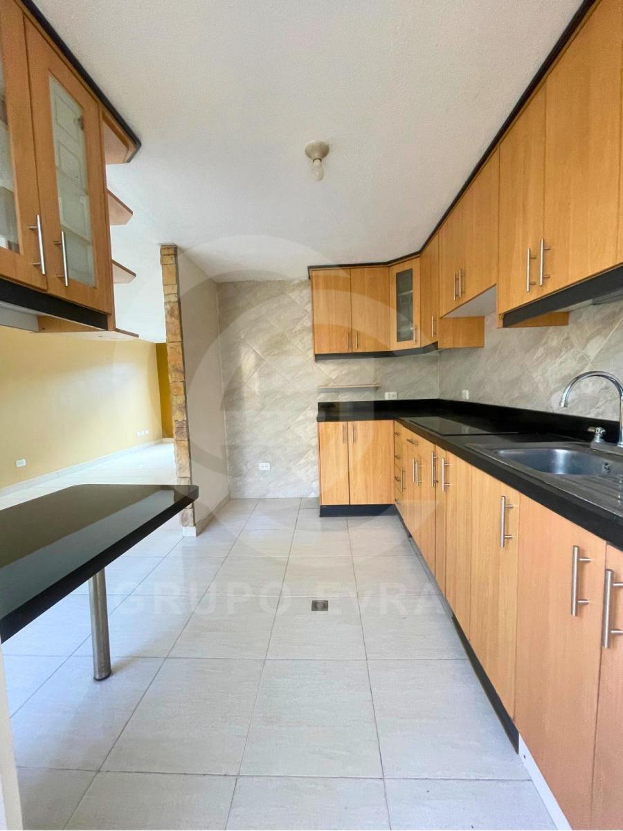 ¡Casa en Venta de Oportunidad! Vive a Pocas Cuadras del Parque del Tingo — imagen 8