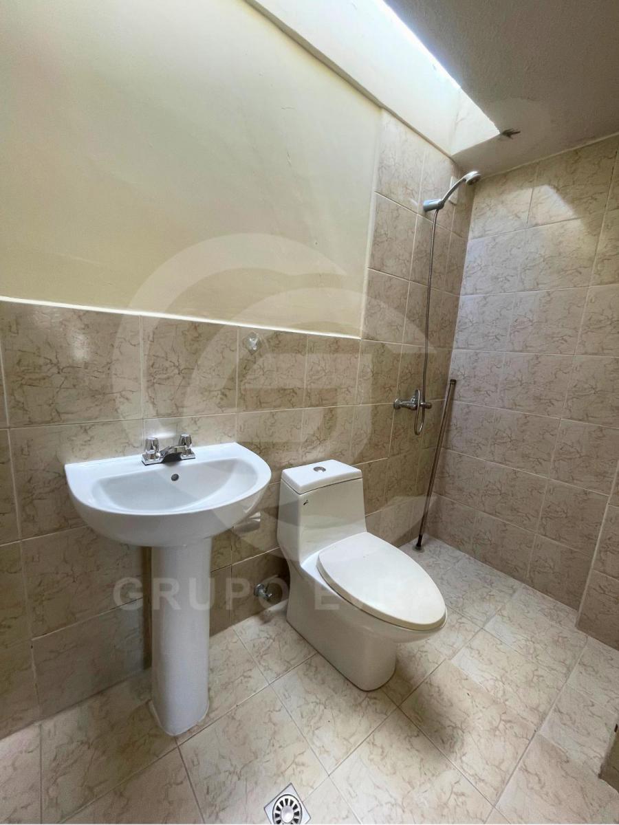 ¡Casa en Venta de Oportunidad! Vive a Pocas Cuadras del Parque del Tingo — imagen 3