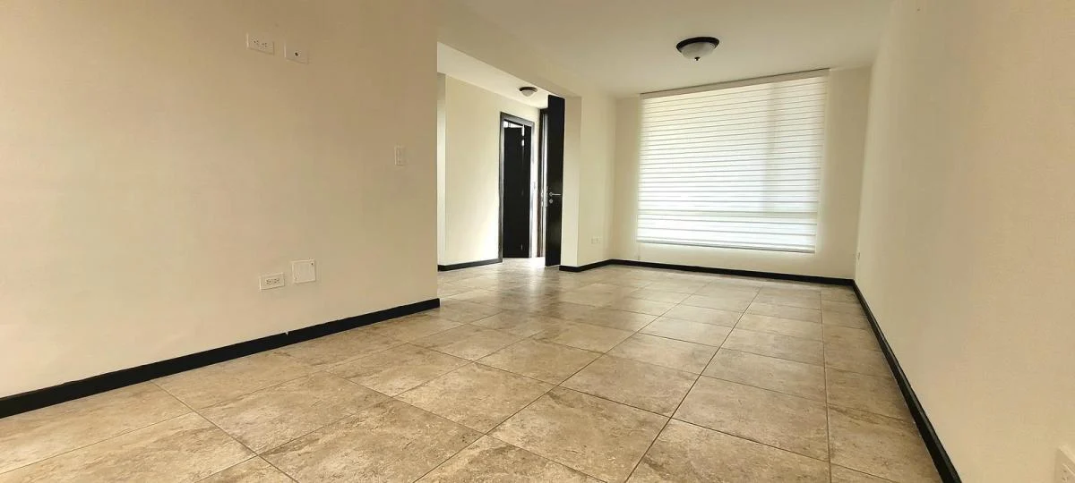 Casa en Venta Tumbaco con 4 Dorm. — imagen 9