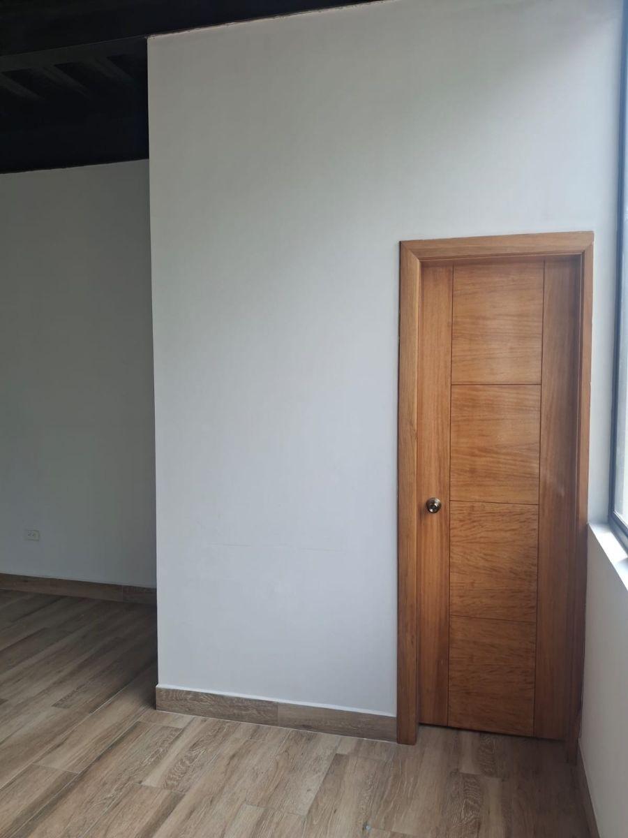 Local Comercial de 60 m² en Venta en Mitad del Mundo — imagen 4