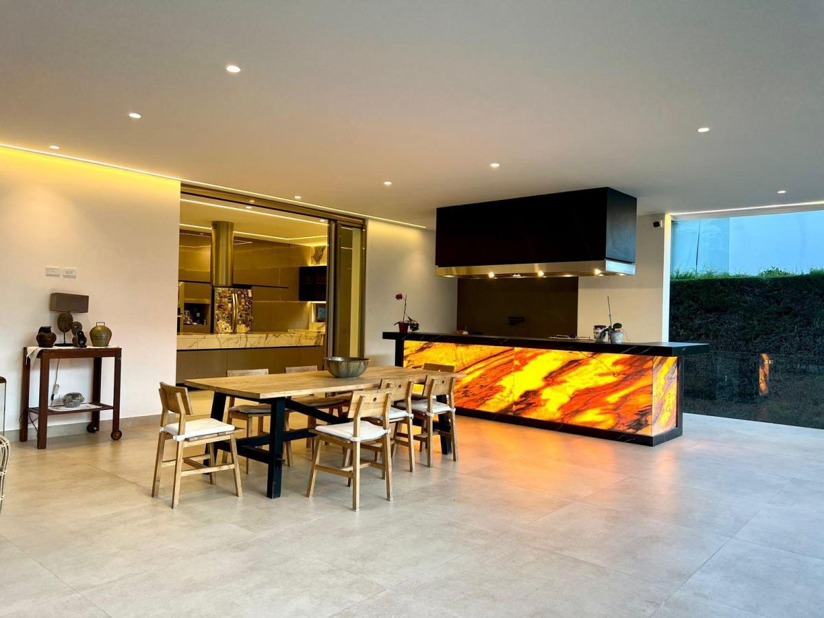 Mv - Puembo, Urbanizacion Club Los Arrayanes, en Venta Casa de Lujo 4d 573,67 m² de Cubierta — imagen 2