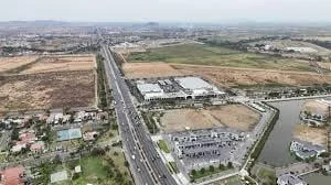 Terreno Comercial y Residencial en El Nuevo Samborondon, Guayas — imagen 1