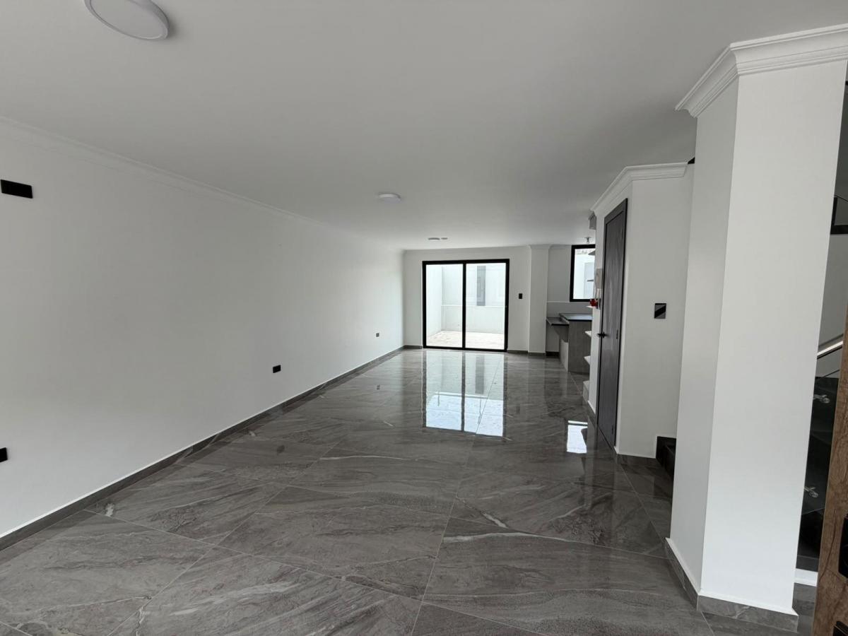 Casa de Venta Vip en El Sur de Ambato, Tungurahua — imagen 10