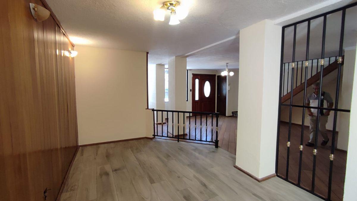 Venta Casa Amplia - Sector Pusuquí — imagen 5