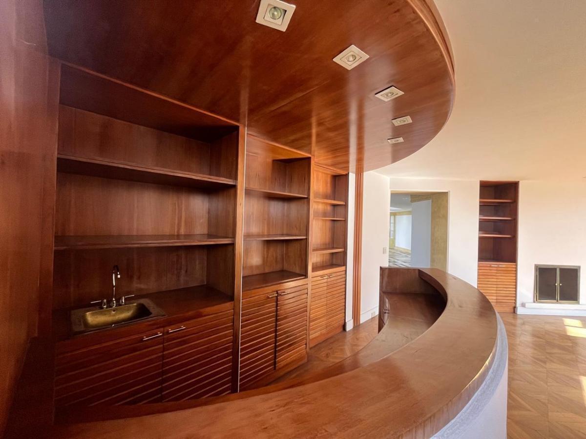 Estilo y Altura: Penthouse Premium en Quito Tenis — imagen 8