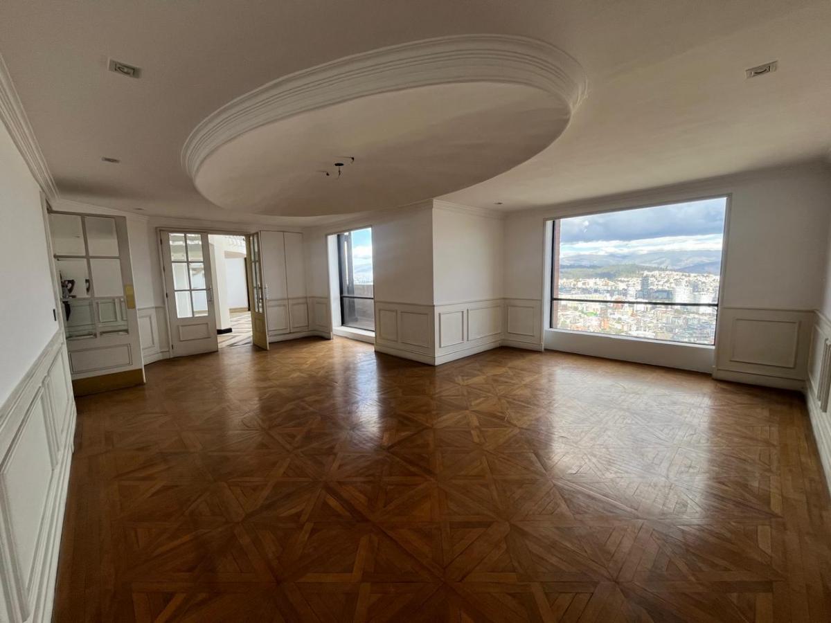 Estilo y Altura: Penthouse Premium en Quito Tenis — imagen 7