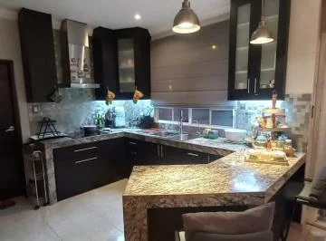 Casa con Piscina en Venta, Urbanización Ceibos Norte, Guayas — imagen 2